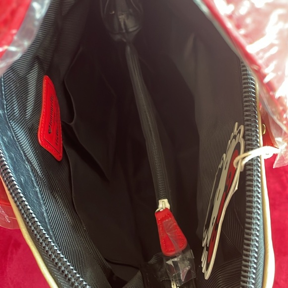 Hello Kitty Loungefly Handbag - Picture 8 of 11